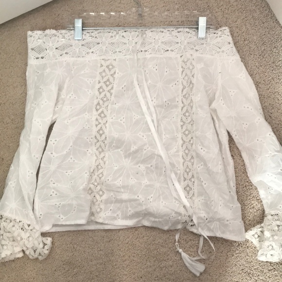 White off the shoulder post blouse - Picture 2 of 2